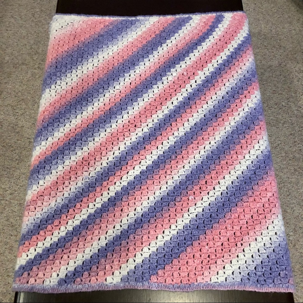 Easy Rectangle Shaped Afghan / Throw / Blanket
